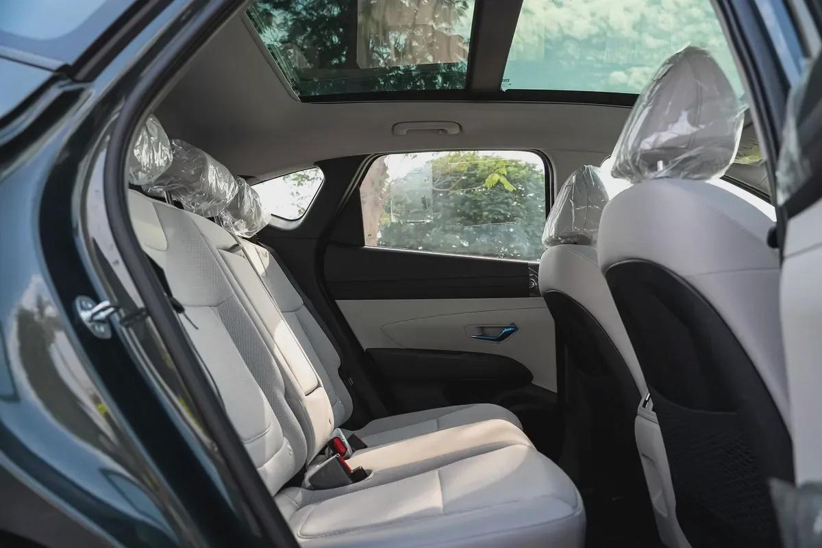 Hyundai Tucson 2025 | GCC | Panoramic Roof | Immediate Delivery | Best Price UAE-12-12