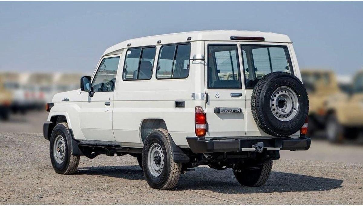 Toyota Land Cruiser 70 LC78 4.2L V6 DIESEL 3DOOR-4-4