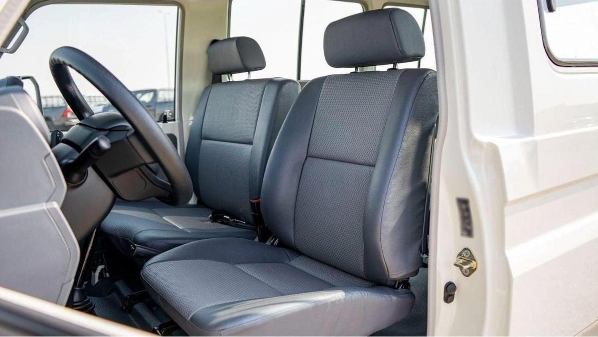 Toyota Land Cruiser 70 LC78 4.2L V6 DIESEL 3DOOR-10-10