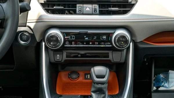 Toyota RAV4 ADVENTURE-V AWD 2.5L