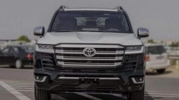 Toyota Land Cruiser VXR 3.5L PETROL 2026