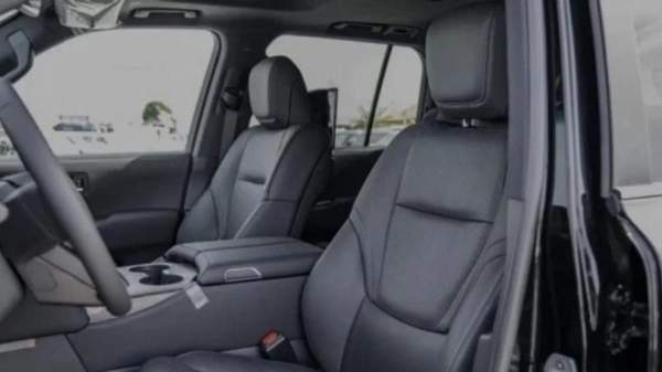 Toyota Land Cruiser VXR 3.5L PETROL 2026