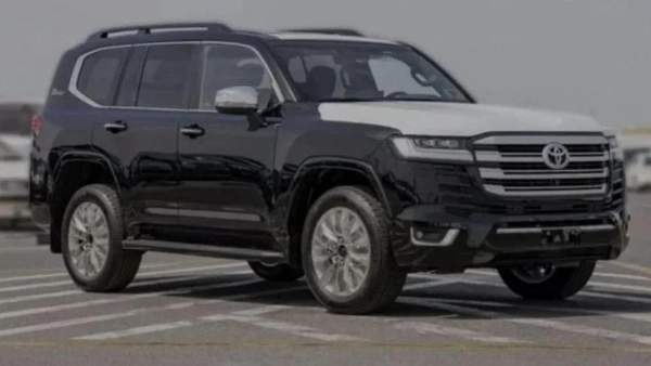 Toyota Land Cruiser VXR 3.5L PETROL 2026