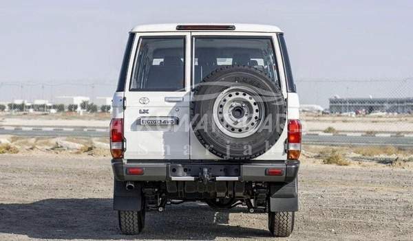 Toyota Land Cruiser 70 TOYOTA LC76 Hard top 4.2L 5 DOORS 2025