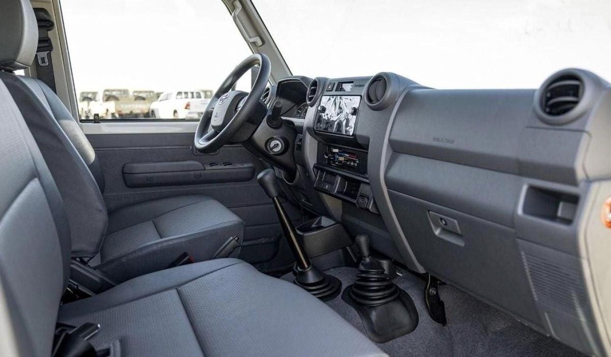 Toyota Land Cruiser 70 TOYOTA LC76 Hard top 4.2L 5 DOORS 2025-13-13