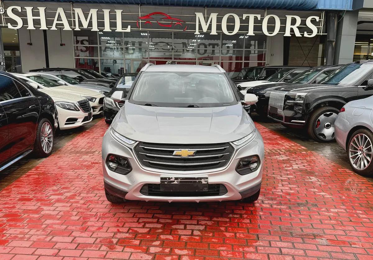 2023 Chevrolet Groove LT - GCC Specs - Like New!-1-1