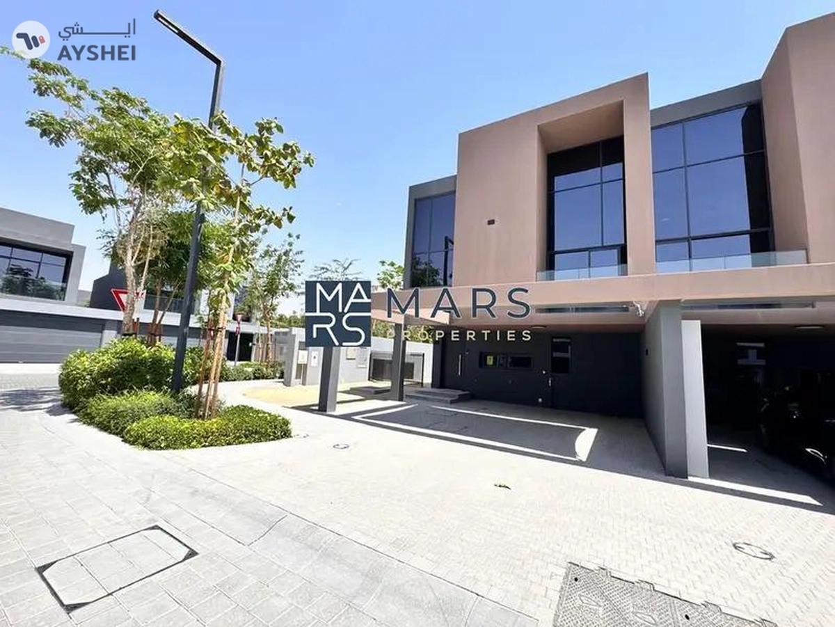 Spacious, Luxury, Brand New 3 Bedroom Corner Townhouse with Close Kitchen Available For Rent-0-0