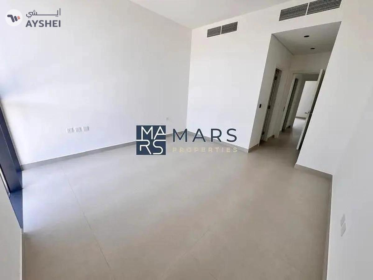 Spacious, Luxury, Brand New 3 Bedroom Corner Townhouse with Close Kitchen Available For Rent-0-landscape