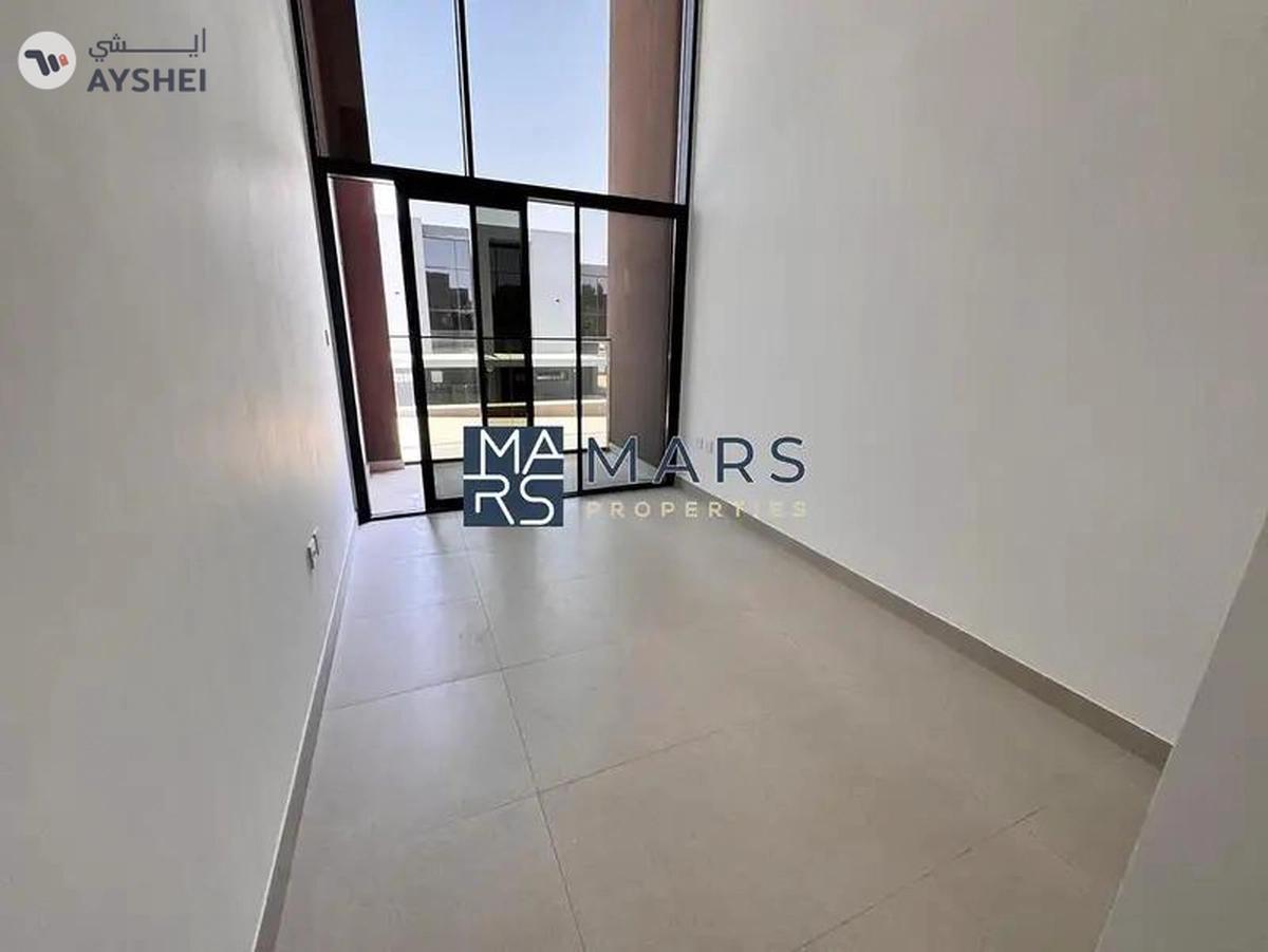 Spacious, Luxury, Brand New 3 Bedroom Corner Townhouse with Close Kitchen Available For Rent-8-8