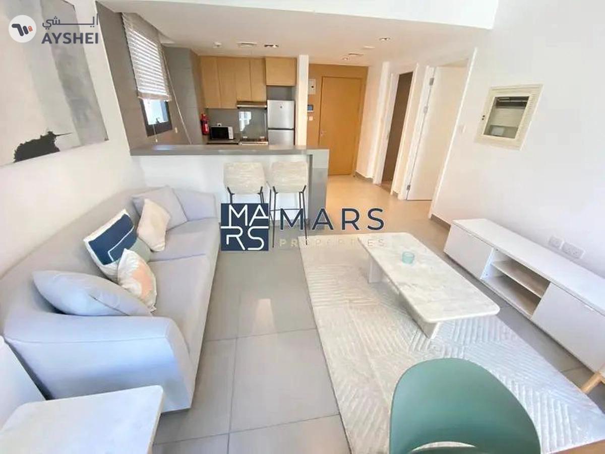 Cozy | Large Windows | Pool View | Luxury Furniture-3-3