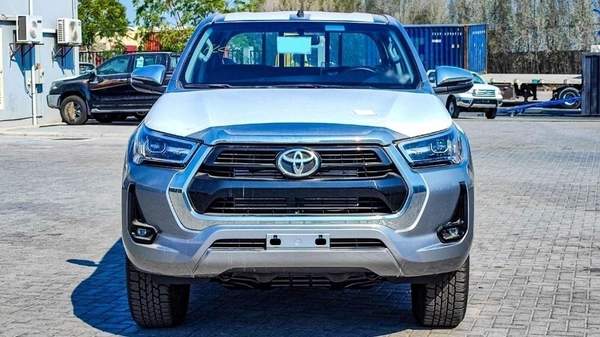 Toyota Hilux HILUX 2.4L FOLL OPTION DIESEL