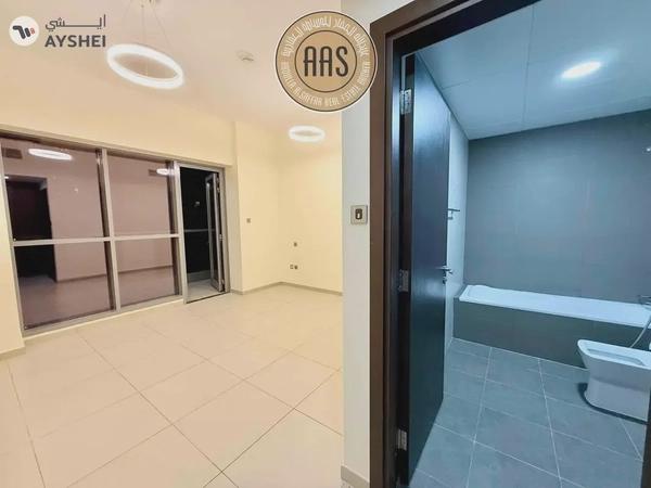 ELEGANT & SPACIOUS 2BHK ALL AMENITIES NEXT TO METRO PARKING