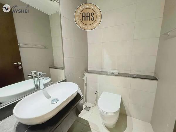 ELEGANT & SPACIOUS 2BHK ALL AMENITIES NEXT TO METRO PARKING