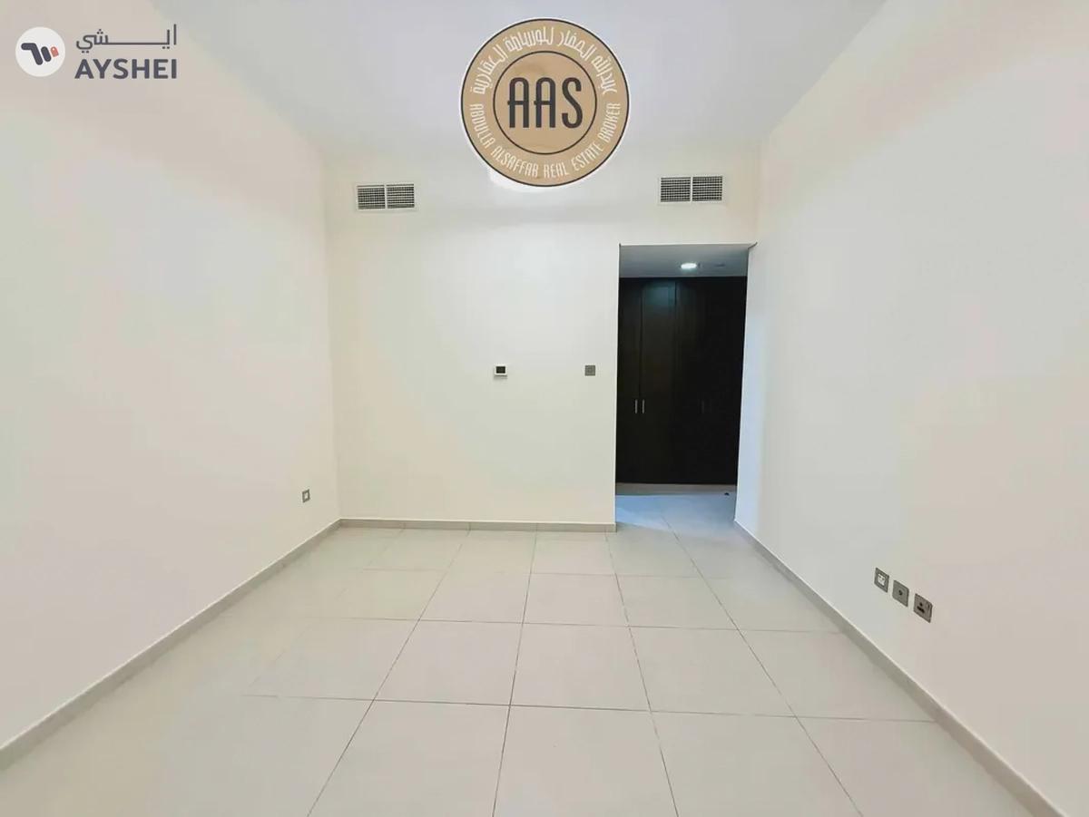 ELEGANT & SPACIOUS 2BHK ALL AMENITIES NEXT TO METRO PARKING-0-landscape