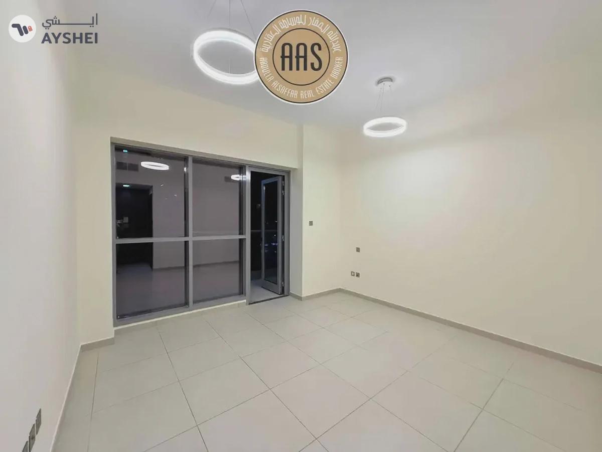 ELEGANT & SPACIOUS 2BHK ALL AMENITIES NEXT TO METRO PARKING-5-5