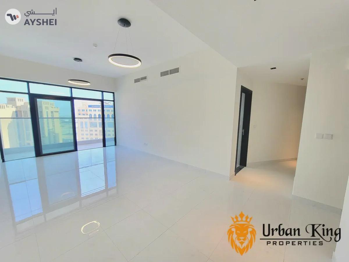Brand New Building & Close Kitchen | Elegant Water View with Balcony-0-0