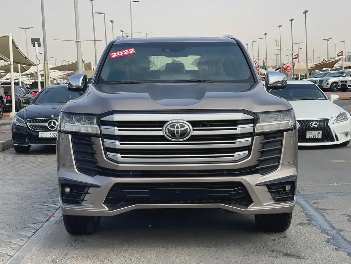Toyota Land Cruiser GXR 2022 - GCC Specs - Pristine Condition-0-0