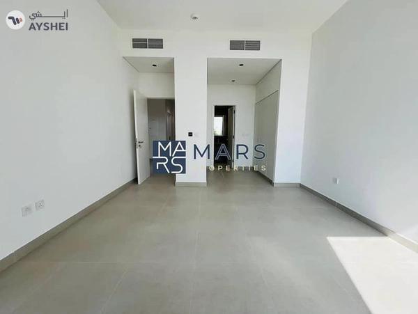 Spacious, Luxury 4 Bedroom Corner Villa, Near Park with Study Room/Majlis, Available For Rent