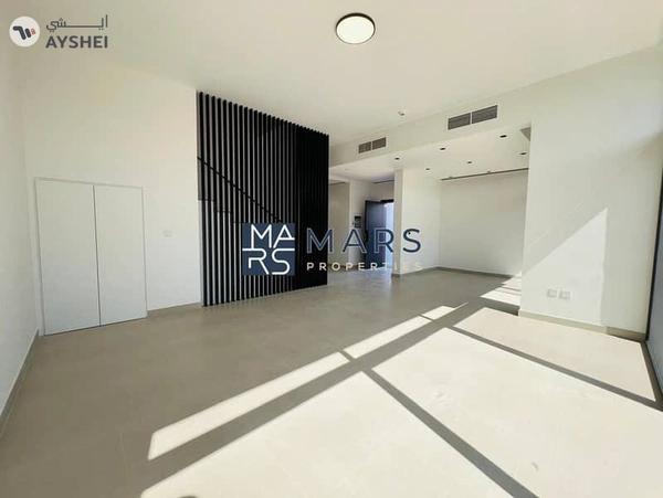 Spacious, Luxury 4 Bedroom Corner Villa, Near Park with Study Room/Majlis, Available For Rent