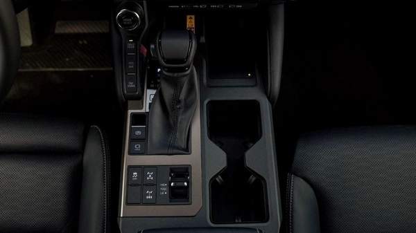 Toyota Prado 250 WX+ LUXURY 2.8D AT MY2025 - BLACK
