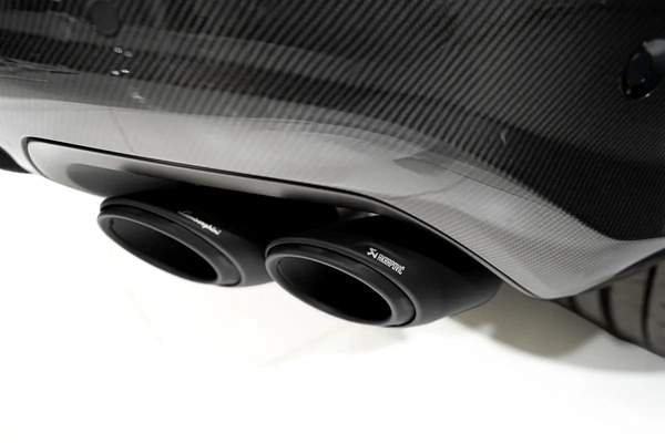 URUS PERFORMANTE | TWO TONE INTERIOR ALCANTARA SEATS | CARBON INT/EXT | MASSAGE SEAT