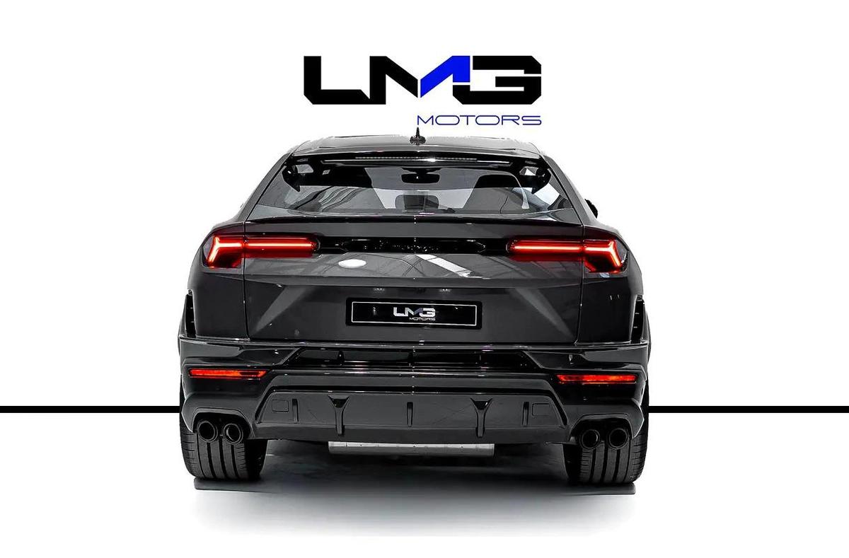 URUS PERFORMANTE | TWO TONE INTERIOR ALCANTARA SEATS | CARBON INT/EXT | MASSAGE SEAT-10-10