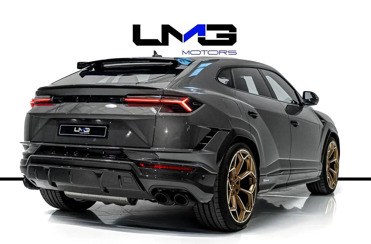 URUS PERFORMANTE | TWO TONE INTERIOR ALCANTARA SEATS | CARBON INT/EXT | MASSAGE SEAT-14-14