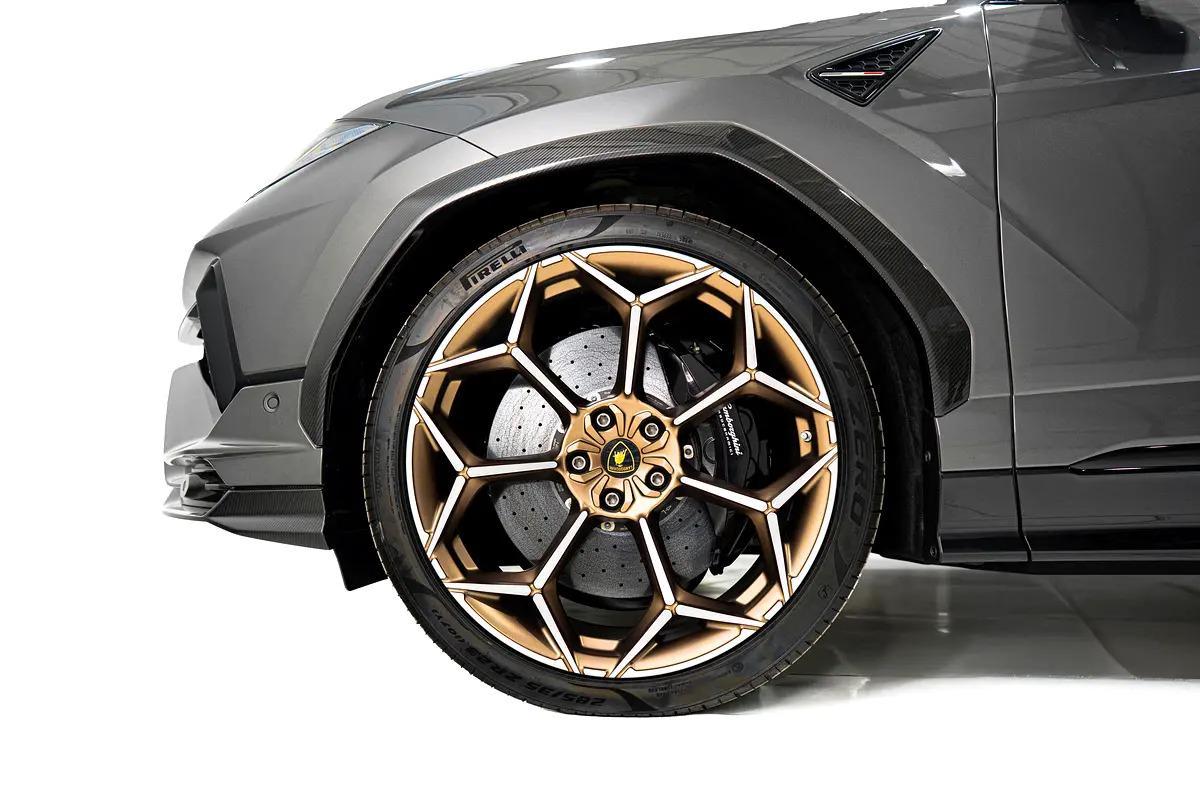 URUS PERFORMANTE | TWO TONE INTERIOR ALCANTARA SEATS | CARBON INT/EXT | MASSAGE SEAT-12-12
