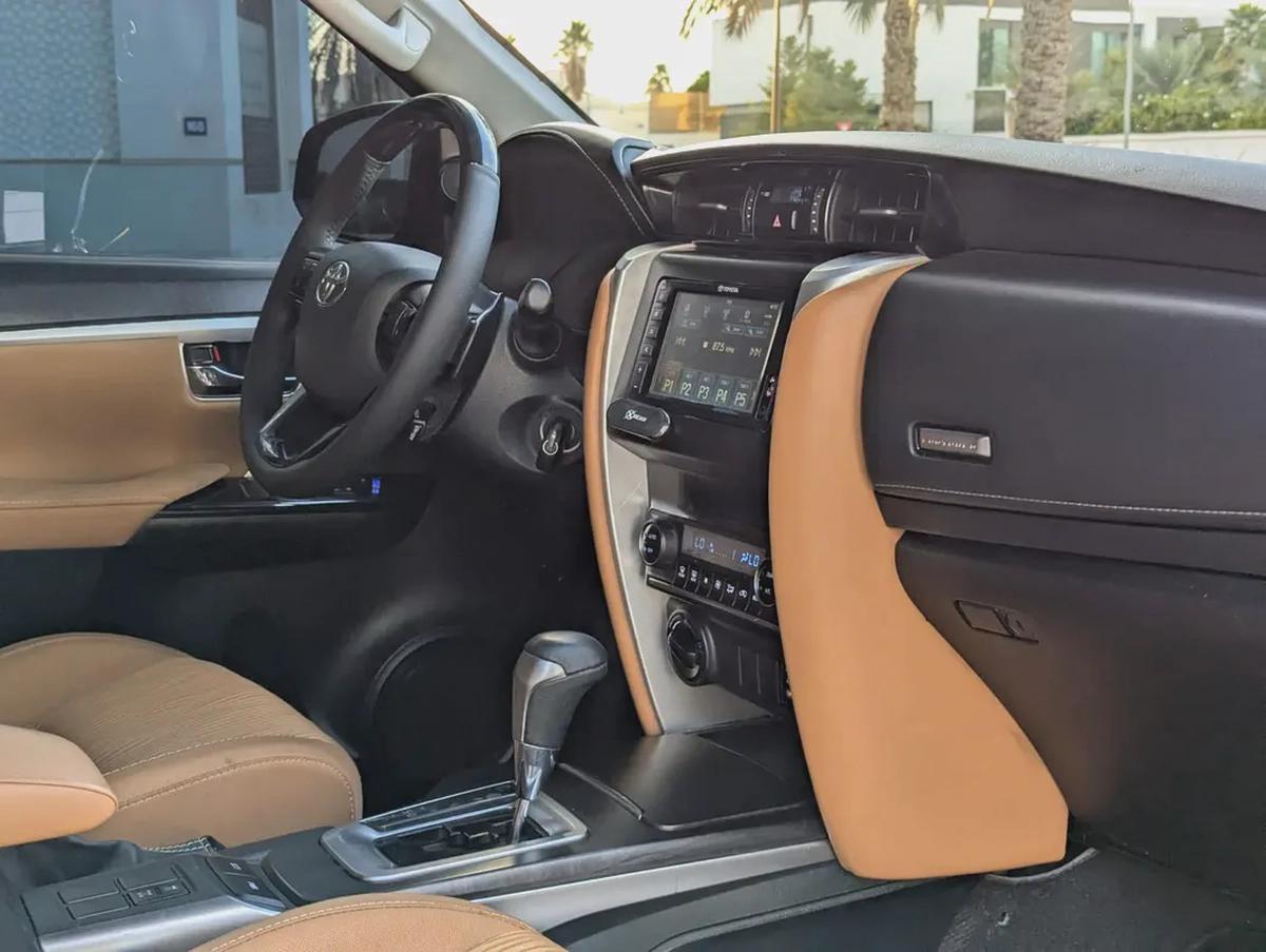 TOYOTA FORTUNER 2022 GXR V6 4.0L GCC IN EXCELLENT CONDITION-5-5