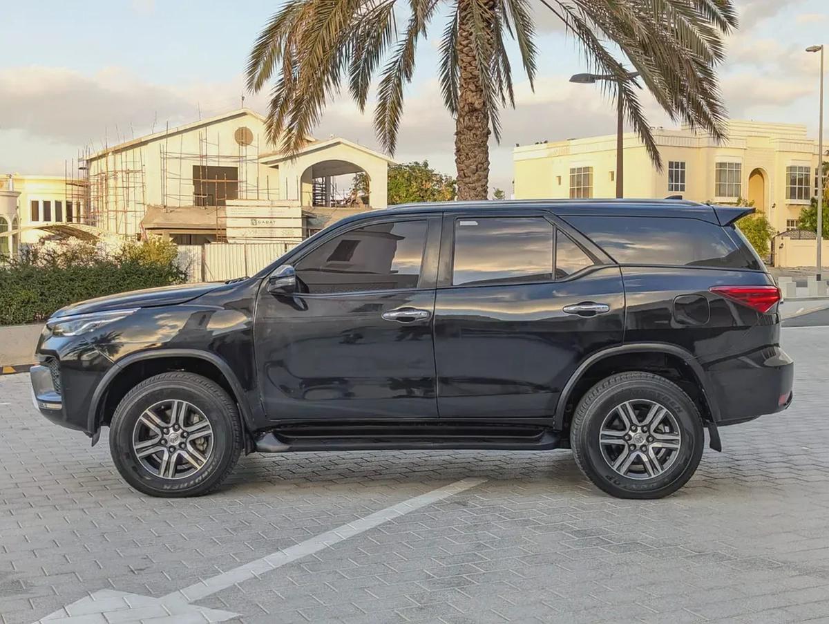 TOYOTA FORTUNER 2022 GXR V6 4.0L GCC IN EXCELLENT CONDITION-14-14
