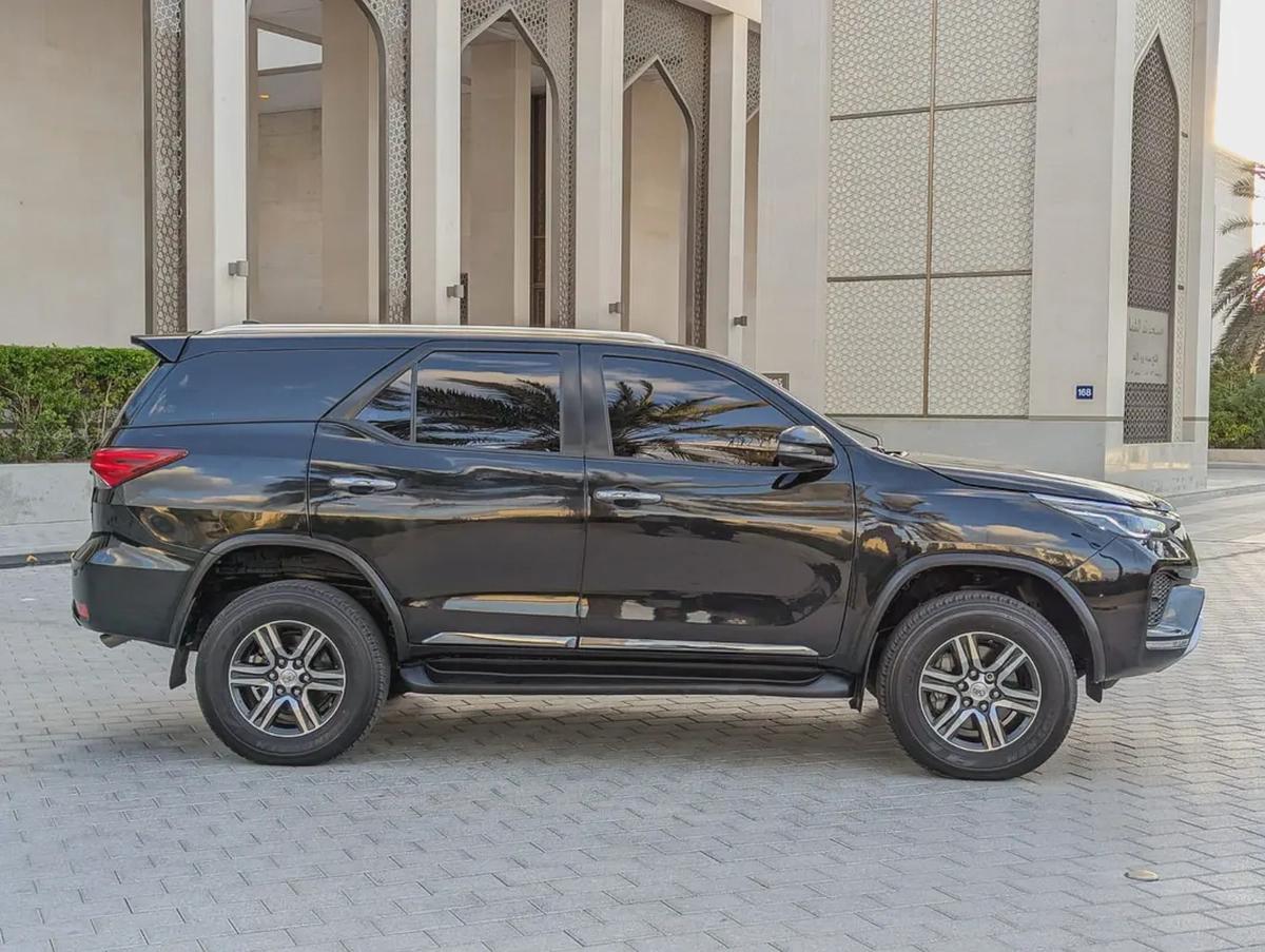 TOYOTA FORTUNER 2022 GXR V6 4.0L GCC IN EXCELLENT CONDITION-15-15