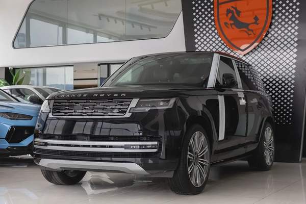 Land Rover | Range Rover | Autobiography P530 | GCC | VIPSeat | Automatic side steps | 2026 (EXPORT)