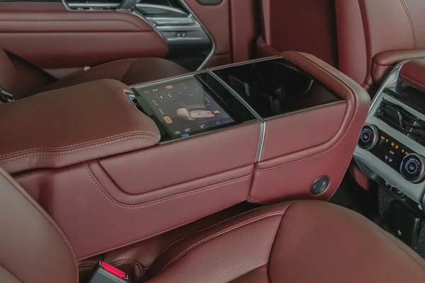 Land Rover | Range Rover | Autobiography P530 | GCC | VIPSeat | Automatic side steps | 2026 (EXPORT)