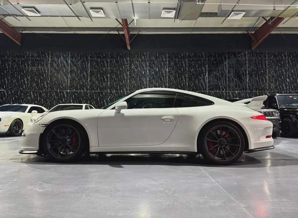Porsche 911 GT3 2014 GCC specs for 389,000.00 AED
