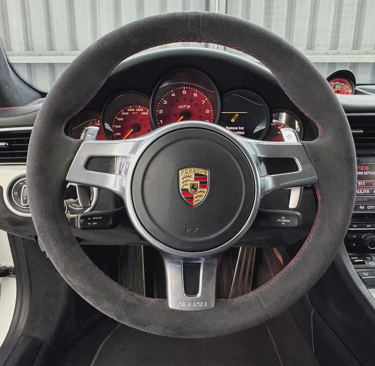 Porsche 911 GT3 2014 GCC specs for 389,000.00 AED-14-14