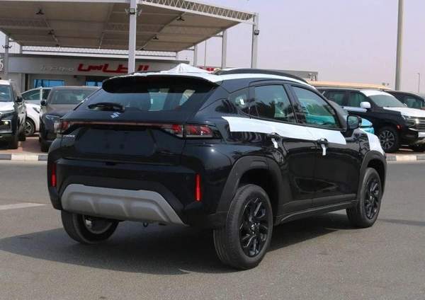 Suzuki Fronx GL 1.5P AT MY2025 – BLUISH BLACK PEARL