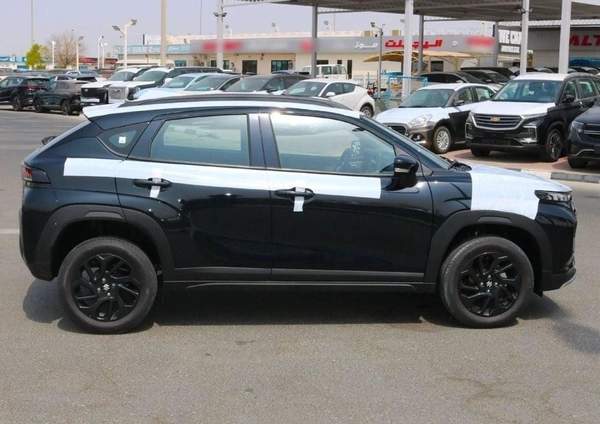 Suzuki Fronx GL 1.5P AT MY2025 – BLUISH BLACK PEARL