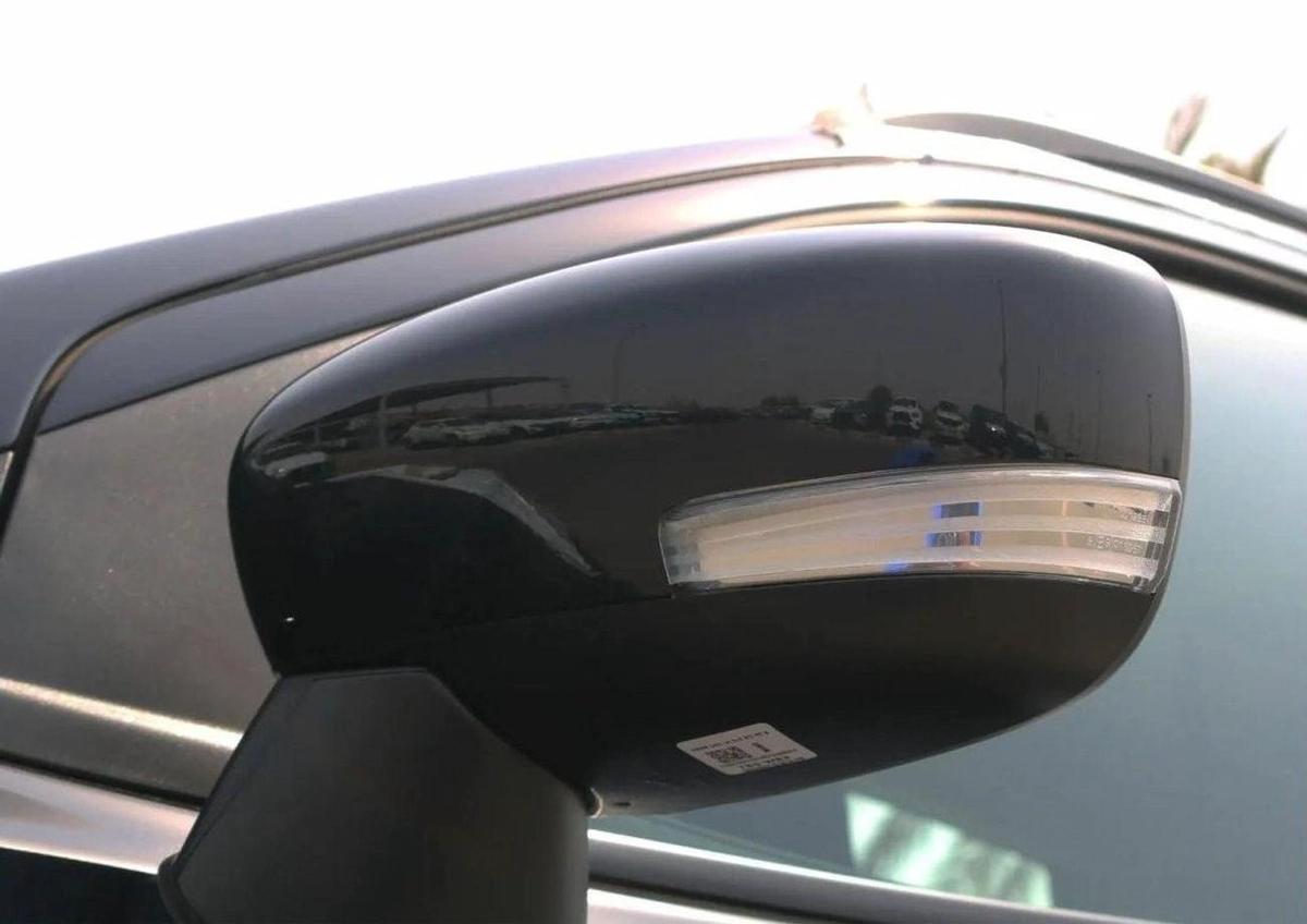 Suzuki Fronx GL 1.5P AT MY2025 – BLUISH BLACK PEARL-10-10