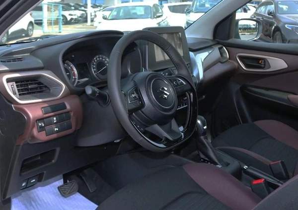 Suzuki Fronx GL 1.5P AT MY2025 – BLUISH BLACK PEARL