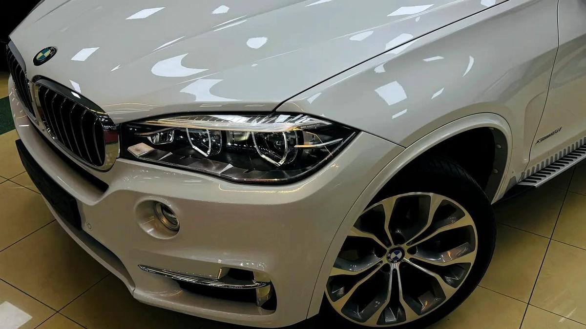BMW X5 xDrive35i Luxury-Line 2017 GCC Specs - Perfect Condition!-14-14
