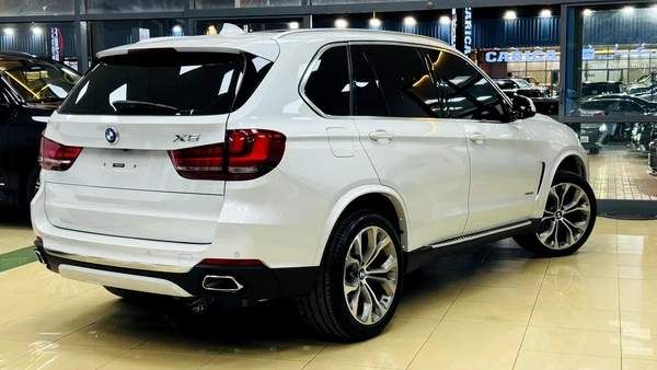 BMW X5 xDrive35i Luxury-Line 2017 GCC Specs - Perfect Condition!