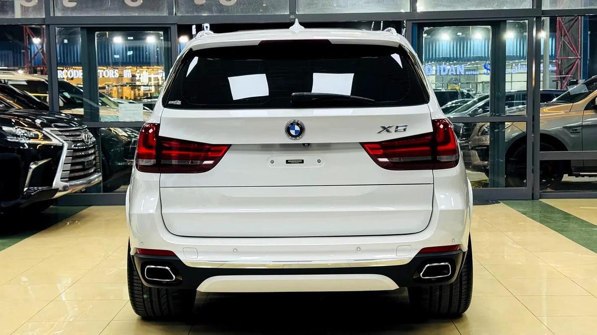 BMW X5 xDrive35i Luxury-Line 2017 GCC Specs - Perfect Condition!-17-17