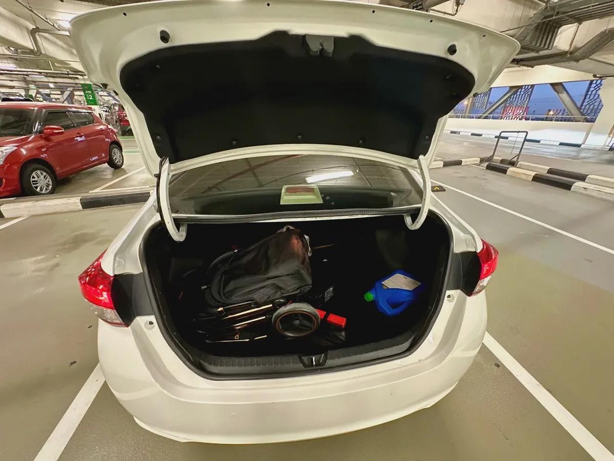 592/- AED Toyota Yaris 2022 1.5L || GCC Specs ||Well Maintained-8-8