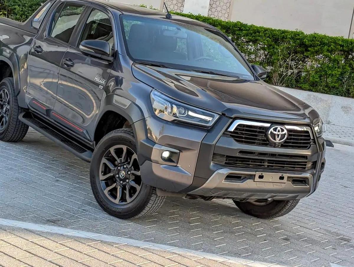Toyota Hilux Adventure 2022 - GCC Specs - Pristine Condition-4-4