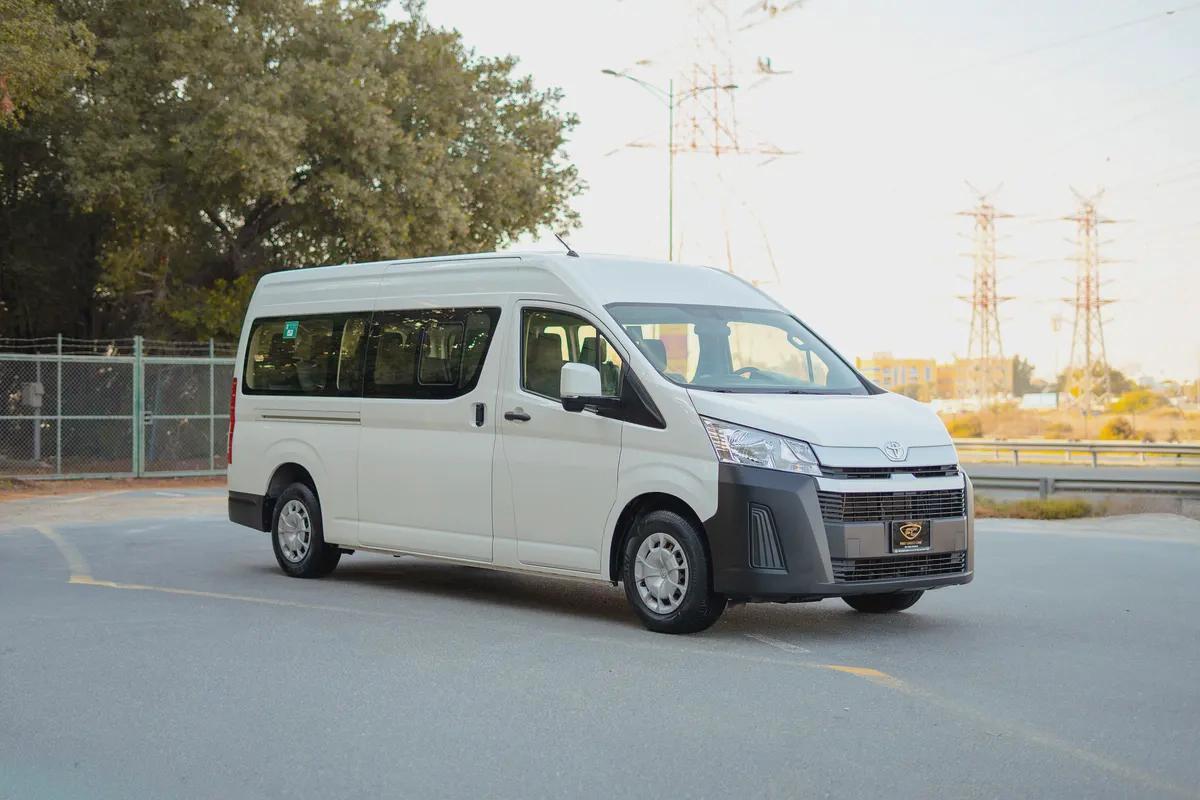 High-Roof 13-Seater Passenger Van | Automatic | GCC Specs | Ref#T07775-1-1