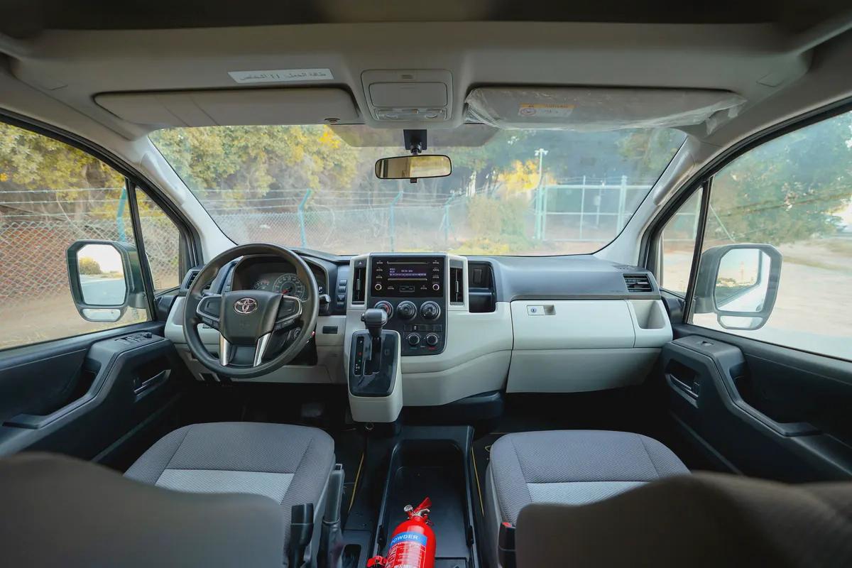 High-Roof 13-Seater Passenger Van | Automatic | GCC Specs | Ref#T07775-6-6