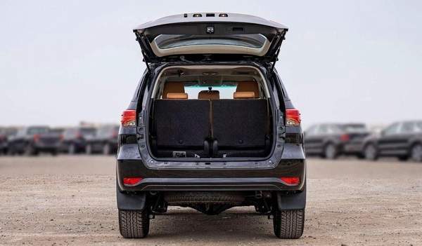 Toyota Fortuner Toyota Fortuner 2.7L Petrol AT MY2025