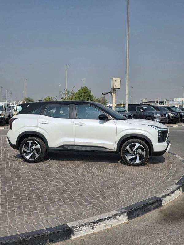 Mitsubishi Xforce 2025 MITSUBISHI XFORCE 1.5L P-LINE BLACK EDITION