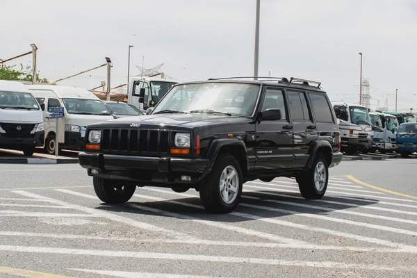2001 - JEEP CHEROKEE - JAPAN IMPORTED - 181,000 KM