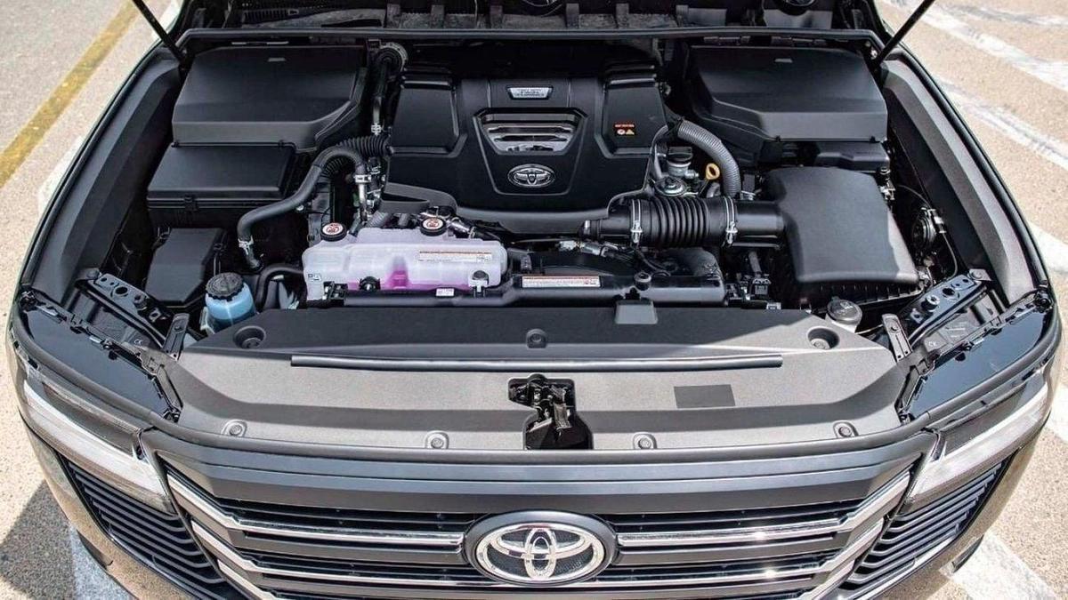 Toyota Land Cruiser GXR2 3.3L-7-7